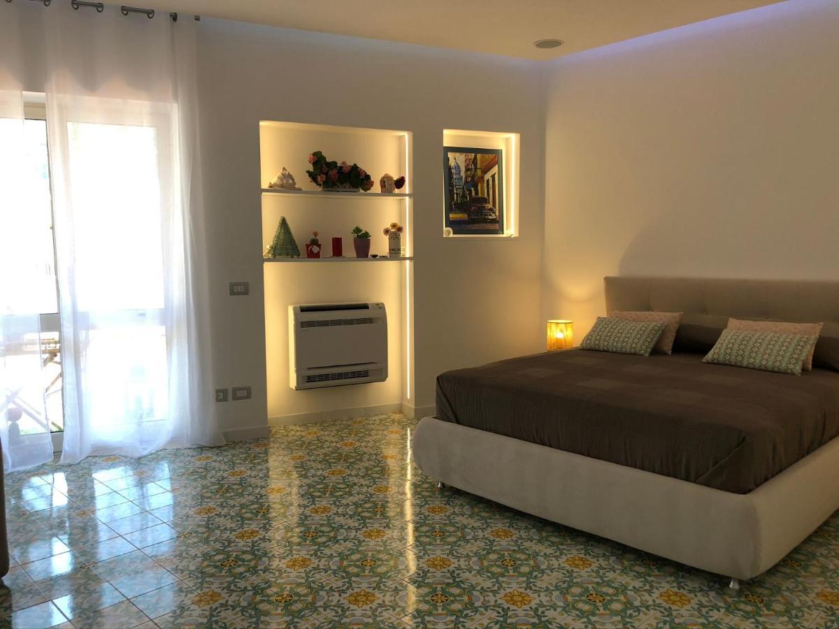 Casa Mami - Luxury Apartment And Pool - Sorrento Eksteriør billede